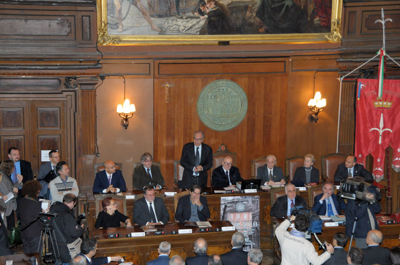 L’aula del Consiglio Comunale di Trieste ha ospitato la cerimonia per i 110 anni di vita dell’Università Popolare di Trieste